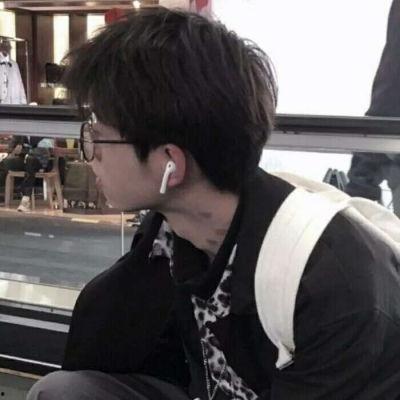 娱乐吃瓜酱取名大全男生,盘点全网最潮男生名字，快来为你的宝贝取个独特好名！